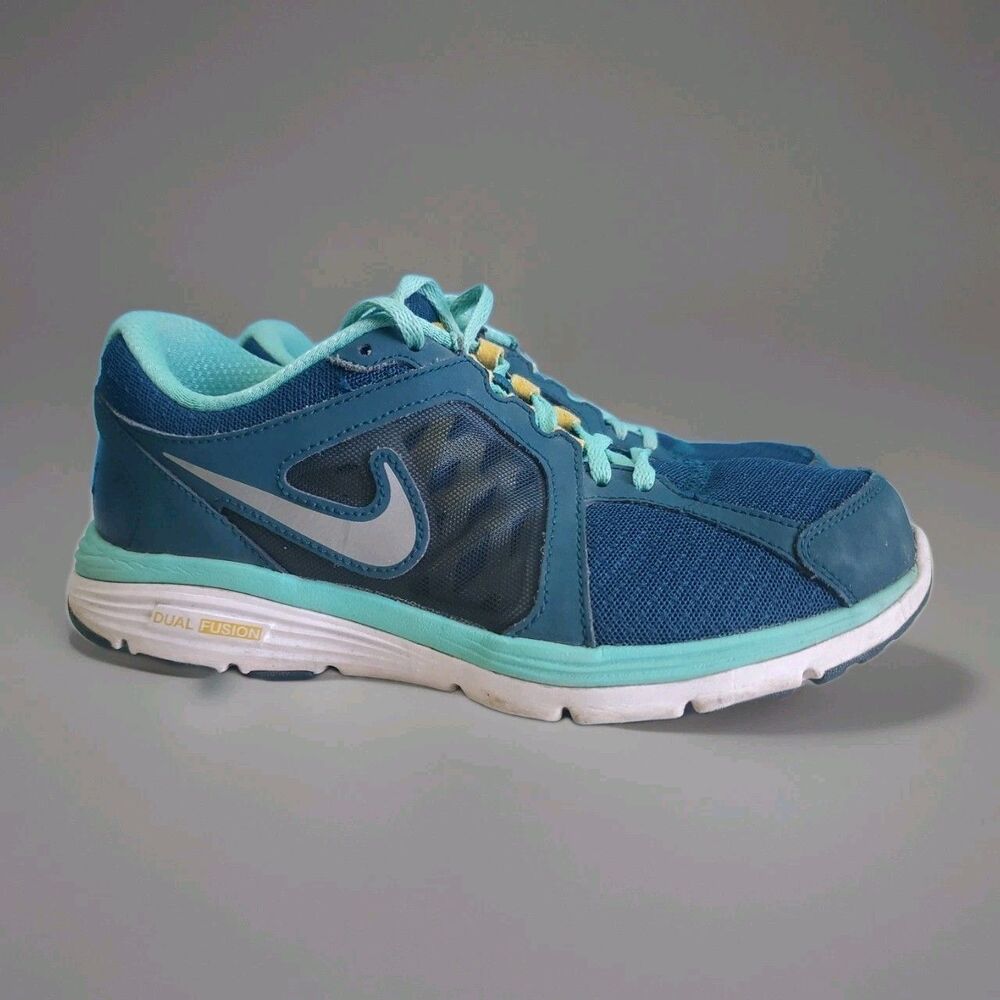 Nike Dual Fusion Womens Sz 8  Livestrong Running Shoe Green/Teal Breathable